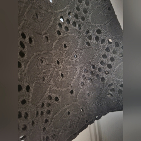 Soft 100% Cotton Button Up Shirt With Cotton Lace Sleeves and Back Panel - Picture 5 of 5